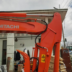 Excavatrice Hitachi ZX60 d'occasion, 6 tonnes, origine Japon, certifiée CE EPA, faible nombre d'heures, prix bas, à vendre - Product Image 6