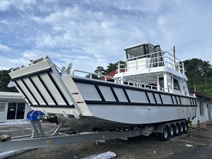 Embarcación de Desembarco Sea King de Grado Marino, Aleación de Aluminio 5083, 12m, con 10 Toneladas de Peso Muerto Bruto, para Transporte de Carga y Pasajeros, Impulsada por Gasolina - Product Image 2