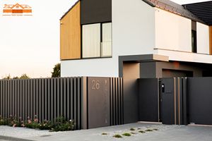 รั้วอลูมิเนียมกลางแจ้ง <span class=keywords><strong>ราคา</strong></span>โรงงาน Foshan รั้วแนวตั้งสำหรับสวน รั้วขอบเขตบ้าน รั้วสนาม - Product Image 4