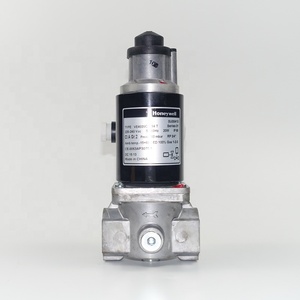 Solénoïde à gaz VE4015C1136T DN15 1/2" à ouverture lente, débit réglable, 230V pour brûleur - Product Image 2