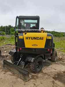 Mini-excavatrice hyundai 60-7, excavatrice de 6 tonnes, mini-excavatrice hyundai d'occasion importée de Corée - Product Image 2