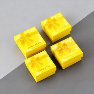Individuelles Logo Kleine Schmuck-Geschenkbox <span class=keywords><strong>2</strong></span>-teilig Basis und Deckel Papierbox für Ringe Ohrringe Halsketten Luxus-Schmuckaufbewahrungsboxen - Product Image 1