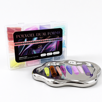 Uñas postizas de plástico de cobertura completa, de longitud media, en formas cuadrada, almendrada, stiletto y ataúd, de doble forma y colores variados.