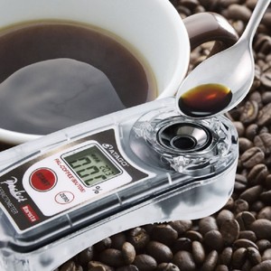 Réfractomètre numérique portable Atago Pal-Coffee TDS pour la mesure de la concentration du café, destiné aux baristas - Product Image 2
