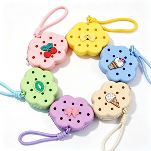 Porte-clés DIY en silicone avec trou, mini porte-monnaie nuage triangulaire, étui portable pour écouteurs, breloque de sac pour enfants et filles, cadeau d'anniversaire - Product Image 2