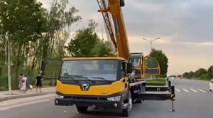 <span class=keywords><strong>Grue</strong></span> de 60 tonnes à vendre à bas <span class=keywords><strong>prix</strong></span>, avec procédures <span class=keywords><strong>d</strong></span>'exportation complètes. <span class=keywords><strong>Grue</strong></span> <span class=keywords><strong>d</strong></span>'occasion Crane Network - Product Image 5