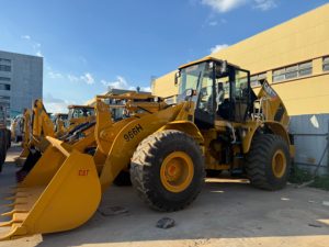 Chargeuse sur pneus Caterpillar 966H d'occasion, en bon état, chargeuse frontale lourde pour l'exploitation minière et la manutention des matériaux - Product Image 1