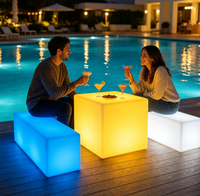 Ensemble table et banc lumineux LED RGB 16 couleurs en PE, étanche, pour extérieur, idéal pour hôtels, piscines, fêtes et événements