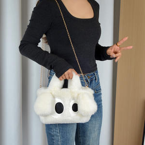 2024 yeni sonbahar kış moda sevimli kadın yavru renkli dolması peluş omuz çantası sırt büyük gözler kızlar için - Product Image 6