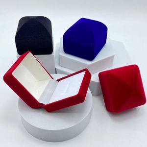 Caja de Joyería Minimalista de Alta Gama en Color Sólido, Estilo Cuadrado con Esquinas Redondeadas, Venta al por Mayor de Cajas de Joyería de Alta Calidad - Product Image 2