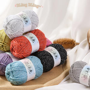 Hilo Acrílico Hueco Plateado con Luz Cálida, Hilo Mezclado para Tejer a Mano, Bolso de Ganchillo DIY, Sombrero, Versión Luminosa, Bola de Hilo, China - Product Image 2