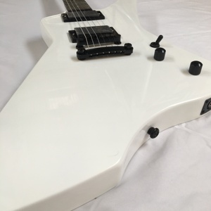 <span class=keywords><strong>Guitarra</strong></span> Eléctrica <span class=keywords><strong>ESP</strong></span> Snakebyte, Caoba y Palisandro con Incrustaciones de Puntos, 22 Trastes, Fondo de Arce Blanco Brillante, Pastillas HH, 6 Cuerdas, 4/4, Estuche de Espuma, Envío Rápido - Product Image 4