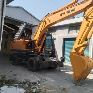 Excavadora de ruedas Hyundai 210w-7 de 21 toneladas con cucharón de excavación de 1.05 m³ de capacidad, equipo pesado usado a bajo precio con 1 año de garantía. - Product Image 2