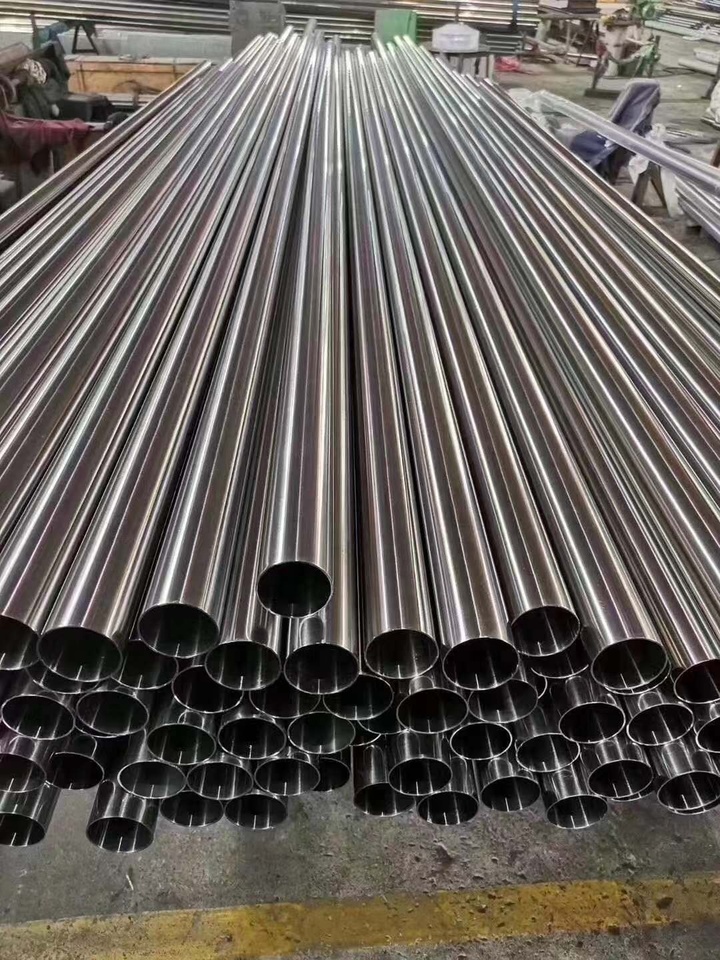 304 stainless steel seamless pipe durability introduction