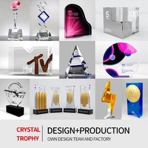 Benutzer definierte 3D Original Design Gold Cup Trophy Große Aluminium legierung Kristall medaille Plakette Zink form Profession elle Original Logo Metall