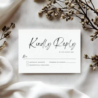 Suite d'invitations de mariage personnalisées avec monogramme en relief, design de cadre floral antique, invitation de mariage et carte RSVP assortie