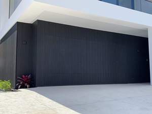 Grille <span class=keywords><strong>de</strong></span> <span class=keywords><strong>porte</strong></span> <span class=keywords><strong>de</strong></span> <span class=keywords><strong>garage</strong></span> en aluminium robuste à ajustement personnalisable, style moderne, surface finie, caractéristique imperméable, matériau en alliage - Product Image 1