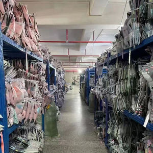 Vêtements pour enfants et femmes en gros, sacs Ukay de marques américaines vintage, ballots de vêtements Sheinning, robes neuves - Product Image 3