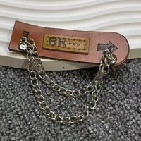 Étiquette personnalisée en cuir véritable avec logo gaufré, à coudre ou thermocollante, avec fermeture auto-agrippante pour jeans, sacs, vêtements, fournisseur OEM