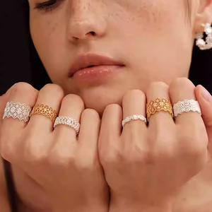 Großhandel Mode Einfache Ringe für Frauen Verschiedene Spitzens tile Trendy Gold & Silber gepflanzter Schmuck - Product Image 1