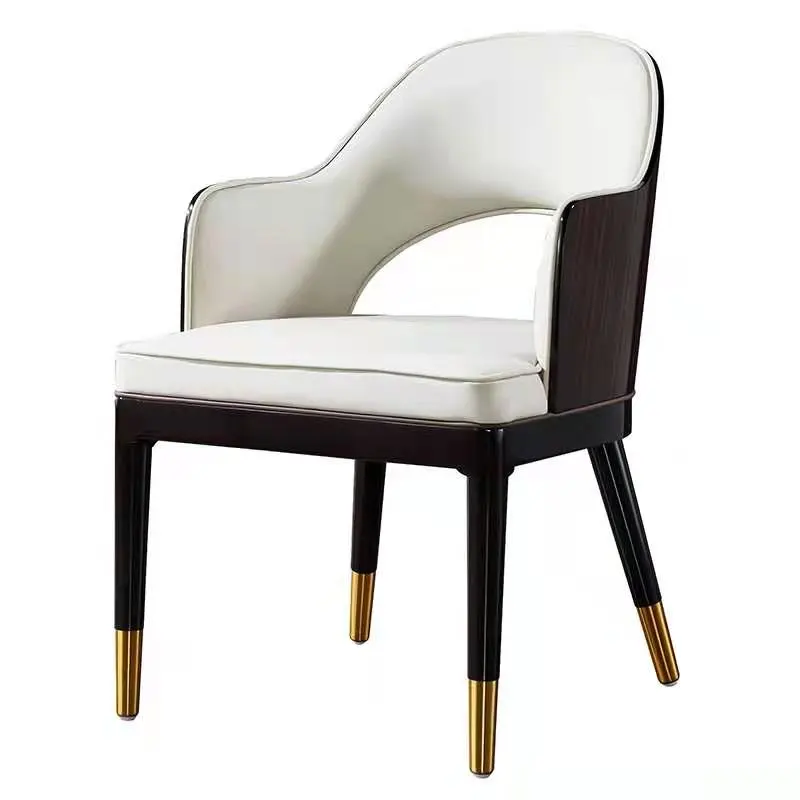 Nouveau design de luxe chaise de salle à manger en cuir à cadre en bois massif brillant