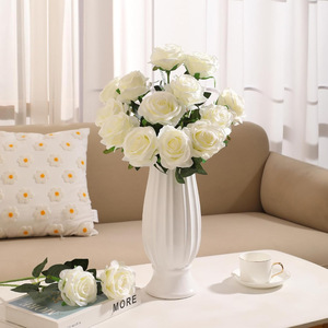Bouquet de roses artificielles en soie réaliste, 11 têtes, longues tiges, fleurs artificielles pour mariage, décoration de table <span class=keywords><strong>à</strong></span> la maison - Product Image 2