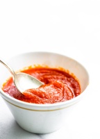 Offre spéciale Chaleur savoureuse de qualité supérieure Meilleur prix Hot Deal Sauce chili Sriracha 500ml Durée de conservation de 24 mois