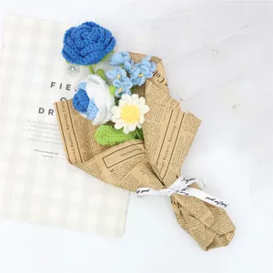 Đầy màu sắc mix Crochet màu xanh hoa hồng bó hoa cho trang trí đám cưới