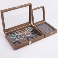 Vitrine de présentation en noyer gris foncé pour bijoux : bracelets, colliers, bagues, boucles d'oreilles