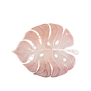 Napperon en <span class=keywords><strong>vinyle</strong></span> Boen en forme de feuille évidé napperons en relief or luxe pour la fête de restaurant à la maison - Product Image 5