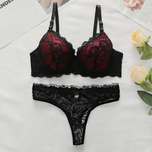Conjunto de sujetador y braga de encaje para mujer con aros, negro, copa 3/4, con relleno moldeado, tanga transpirable, lencería - Product Image 1