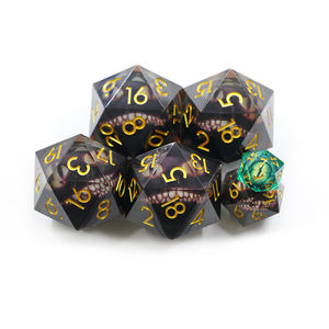 D20 personnalisé, <span class=keywords><strong>dés</strong></span> en résine unique de 50 mm, polyédrique, rétro, visages de dragon noir, <span class=keywords><strong>20</strong></span> <span class=keywords><strong>faces</strong></span>, RPG, numéro de 1 à <span class=keywords><strong>20</strong></span>, figurine, <span class=keywords><strong>dés</strong></span> de couleur rétro personnalisés - Product Image 3