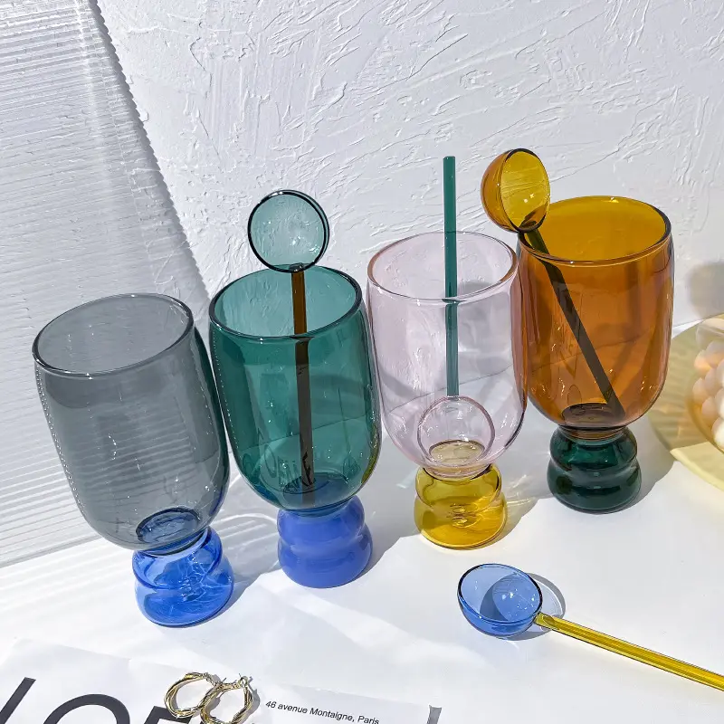 Bicchieri colorati alla moda bicchieri da caffè succo tazza di vetro con cucchiaio alto vetro borosilicato