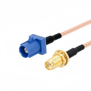 Câble FAKRA C à <span class=keywords><strong>fibre</strong></span> <span class=keywords><strong>optique</strong></span> coaxial <span class=keywords><strong>droit</strong></span> de haute qualité de 1m avec adaptateur à <span class=keywords><strong>angle</strong></span> <span class=keywords><strong>droit</strong></span> SMA mâle à mâle pour appareils GPS Audio de voiture - Product Image 3