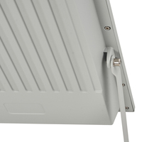 Projecteur LED Solaire Personnalisé OEM ODM 100W 200W 300W Étanche IP65 avec Télécommande, Lampe de Sécurité Crépuscule à l'Aube pour Route