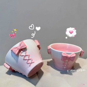 Vente directe usine : Tasse en céramique motif nœud papillon et cœur, magnifique tasse à café ou à thé avec couleur sous-glaçure pour usage domestique - Product Image 5