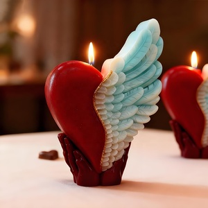 DM1255 mano che tiene il cuore a forma di mezza ala di forma di candela in <span class=keywords><strong>Silicone</strong></span> <span class=keywords><strong>stampi</strong></span> in resina per fusione di sapone di cera per aromaterapia candela stampo per decorazione - Product Image 3