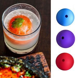2.4 inch lỗ duy nhất Silicone <span class=keywords><strong>Ice</strong></span> ball maker <span class=keywords><strong>Ice</strong></span> khuôn mẫu cho rượu Whisky Cocktail nhà bếp Baking công cụ tự làm cho <span class=keywords><strong>Ice</strong></span> <span class=keywords><strong>Cream</strong></span> Maker - Product Image 2