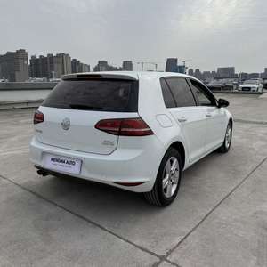 Volkswagen <span class=keywords><strong>Golf</strong></span> Clásico Usado, Modelo 2017, <span class=keywords><strong>Segunda</strong></span> <span class=keywords><strong>Mano</strong></span>, <span class=keywords><strong>Automático</strong></span>, Motor Turbo de 1.4L, Neumáticos R16, Volante a la Izquierda, Buen Estado para Exportación - Product Image 3