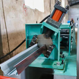 Rotolo di grondaia piena automatica per acqua piovana macchina per la formatura di tegole <span class=keywords><strong>in</strong></span> <span class=keywords><strong>acciaio</strong></span> metallo grondaia grondaia con tetto <span class=keywords><strong>in</strong></span> <span class=keywords><strong>acciaio</strong></span> facile da usare - Product Image 1