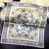 Écharpe en gros 100% soie Châle Hijab Mode Impression numérique Fleur de noix de cajou Foulard Bandana pour accessoires féminins 55*55