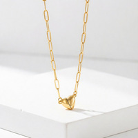 Un nouveau collier à fermoir magnétique en forme de cœur, créatif et transfrontalier, provenant d'Europe et d'Amérique, délicat, simple et