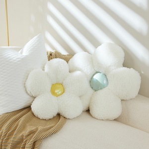 In <span class=keywords><strong>grandi</strong></span> api <span class=keywords><strong>peluche</strong></span> <span class=keywords><strong>peluche</strong></span> <span class=keywords><strong>peluche</strong></span> <span class=keywords><strong>di</strong></span> <span class=keywords><strong>peluche</strong></span> Fuzzy ape ape morbida ape mellifera con fiore cuscino giocattolo - Product Image 4
