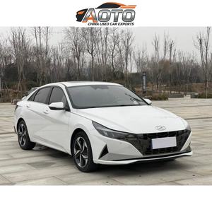 Hyundai Elantra <span class=keywords><strong>d</strong></span>'<span class=keywords><strong>occasion</strong></span> avec une configuration 5 places spacieuse pour la famille et les amis - Product Image 2