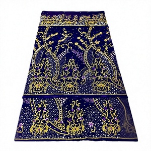 Tela de Terciopelo Africana Bordada con Cuentas, Patrón Floral, Decoración con Pedrería, Ropa Kanga, Ecológica, Elegante y Tradicional - Product Image 5