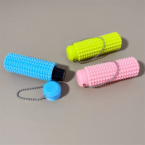 Porte-clés en PVC <span class=keywords><strong>mini</strong></span>-tasse, nouveau design 2025, porte-clés mignon en forme de tasse isolée, porte-clés portable <span class=keywords><strong>pour</strong></span> soulager le stress, porte-clés en plastique - Product Image 3