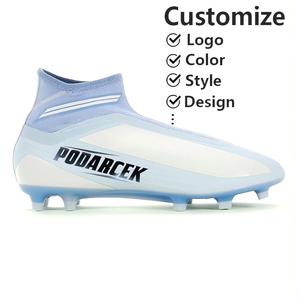 <span class=keywords><strong>Scarpe</strong></span> da Calcio Professionali Traspiranti Personalizzate OEM, <span class=keywords><strong>Tacchetti</strong></span> <span class=keywords><strong>Bassi</strong></span> per Allenamento su Erba Sintetica - Product Image 1