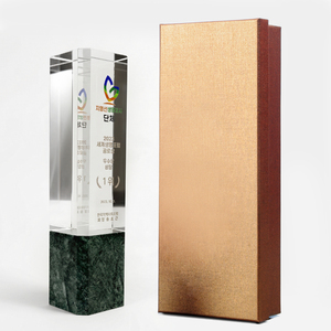 Trophée <span class=keywords><strong>en</strong></span> cristal K9 avec base <span class=keywords><strong>en</strong></span> marbre, sculpture 3D gravée au laser sur mesure, récompense pour champion de marathon, cadeau unique et abordable - Product Image 6