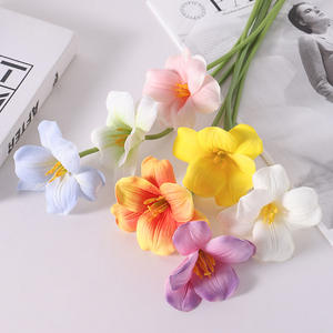 D106 <span class=keywords><strong>Blanco</strong></span> Amarillo Seda artificial Flores de tulipán abiertas Decoración de la boda Flor artificial Tulipán - Product Image 1
