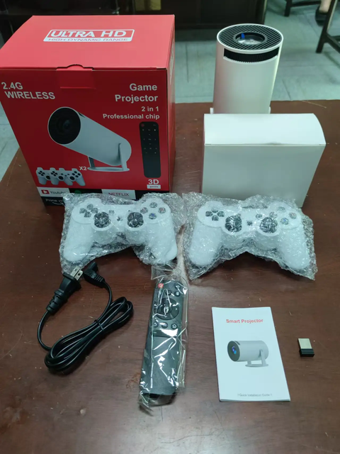 Best Selling Portable Projector Video Game Console HD Smart Android Interactive 3D Game Console Projector LCD HY300 Projector